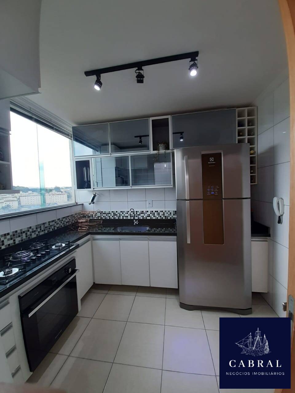 Apartamento à venda com 3 quartos, 79m² - Foto 11