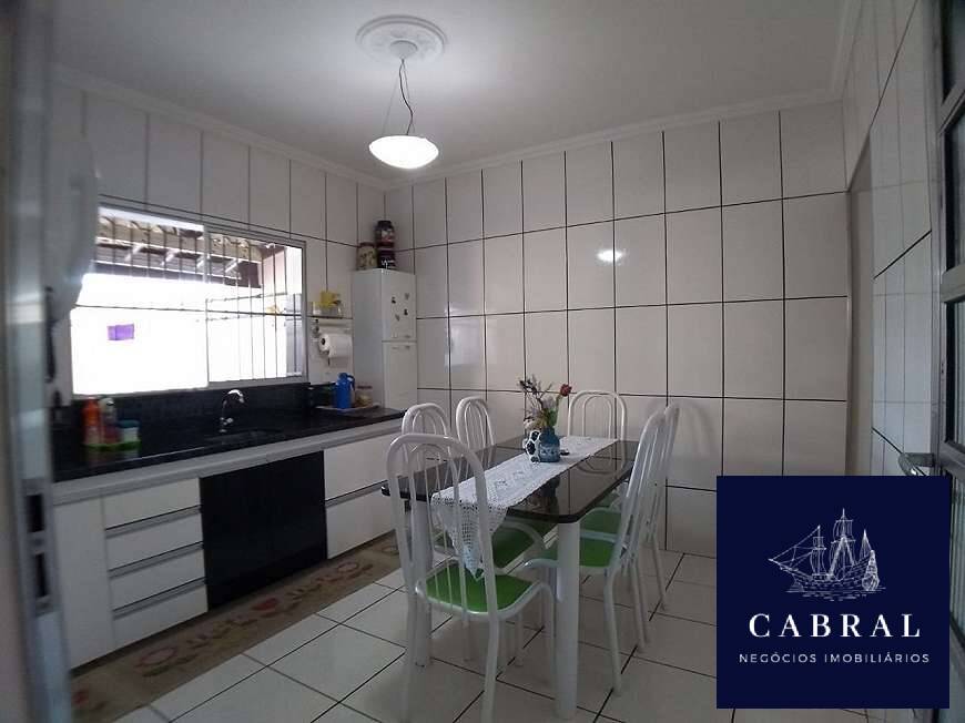 Casa à venda com 3 quartos, 120m² - Foto 9