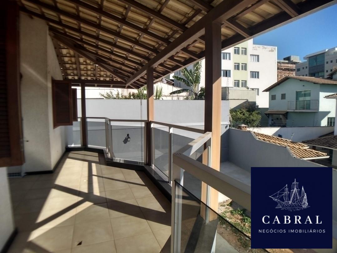 Casa à venda com 5 quartos, 410m² - Foto 2