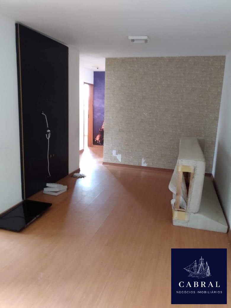 Apartamento à venda e aluguel com 3 quartos, 64m² - Foto 1