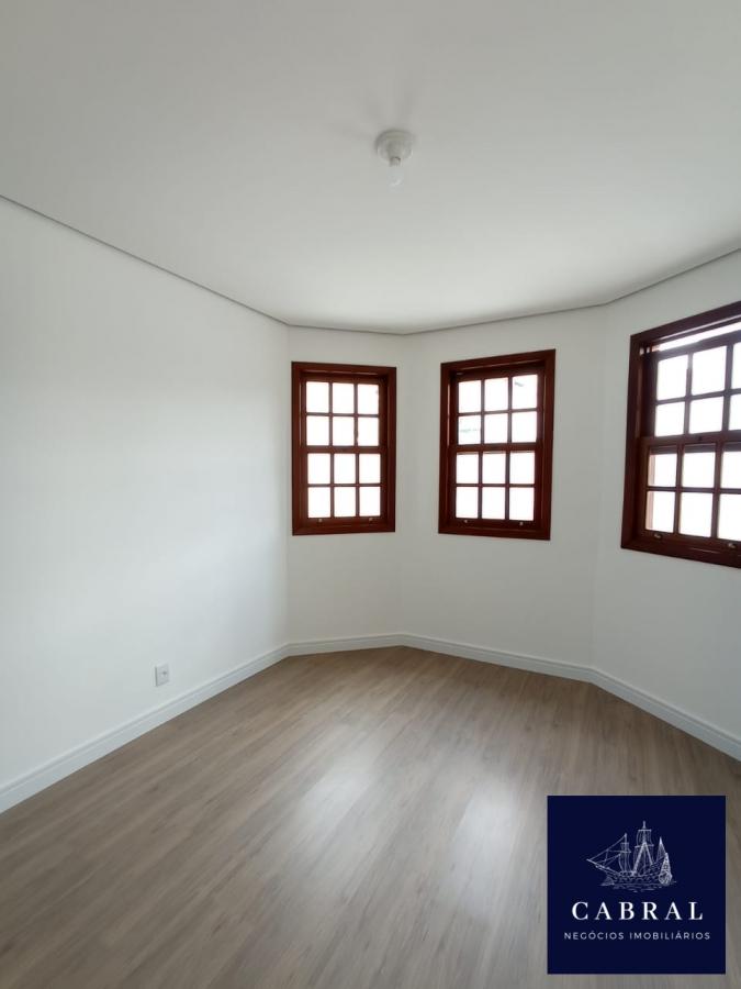 Casa à venda com 5 quartos, 410m² - Foto 4