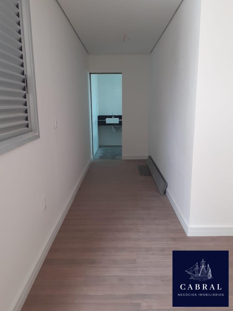 Apartamento à venda com 4 quartos, 140m² - Foto 17