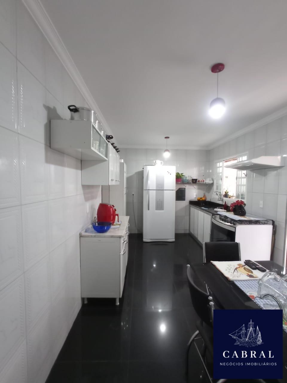 Casa à venda com 3 quartos, 400m² - Foto 8