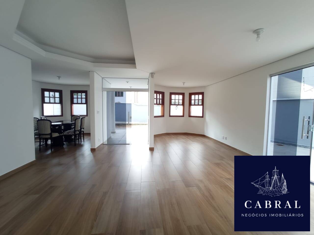 Casa à venda com 5 quartos, 410m² - Foto 54