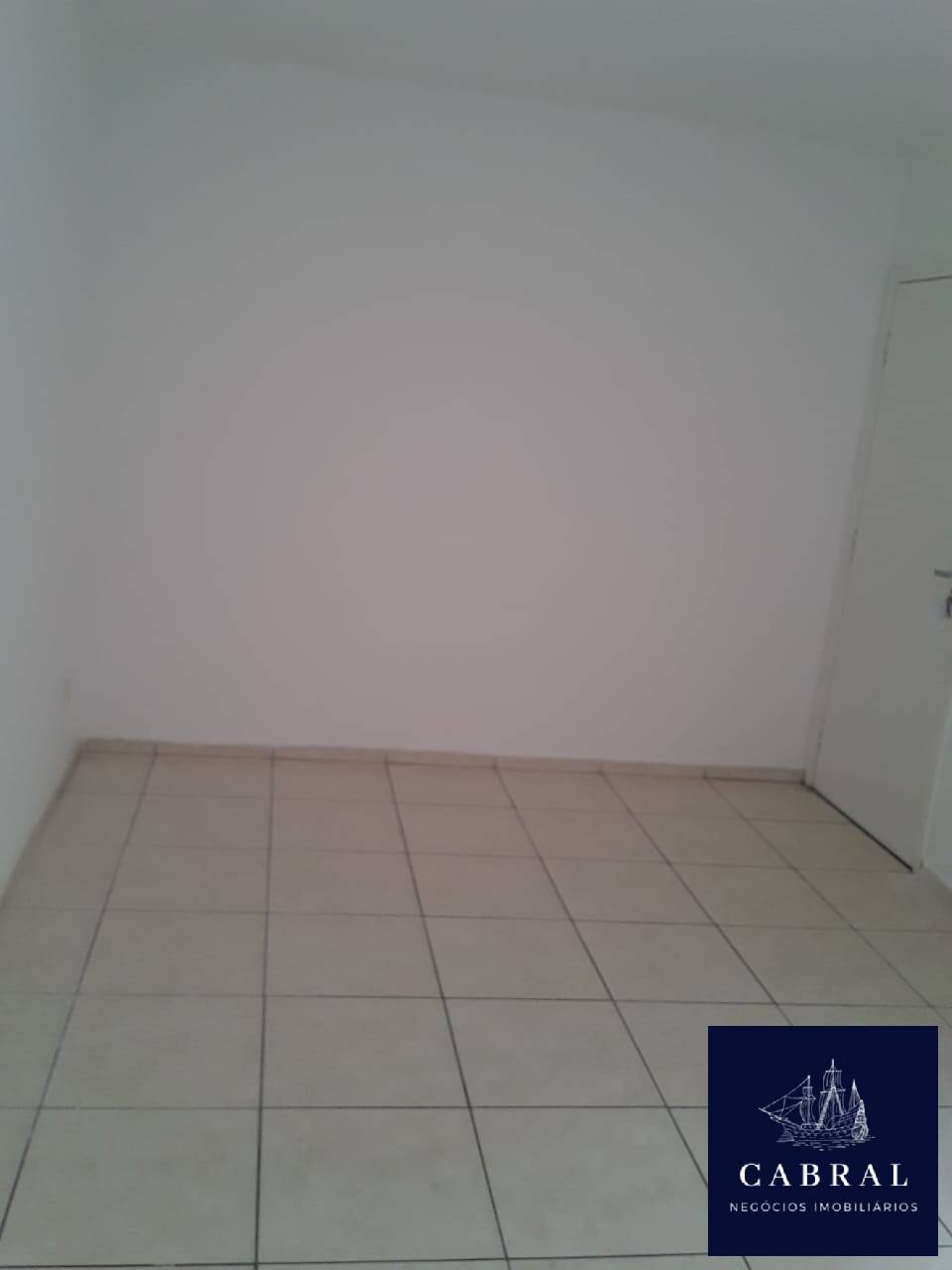 Apartamento à venda com 2 quartos, 45m² - Foto 2