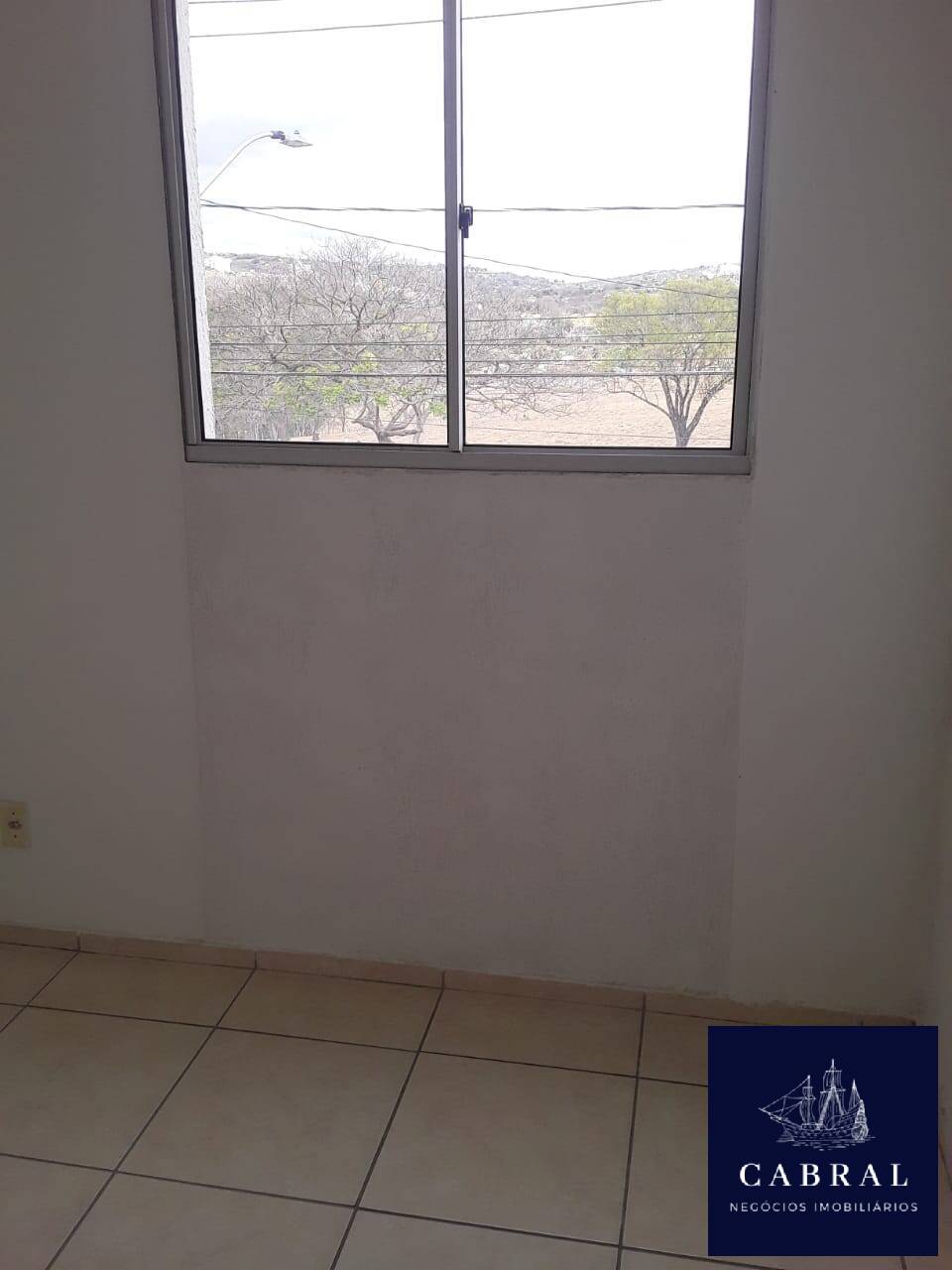 Apartamento à venda com 2 quartos, 45m² - Foto 3