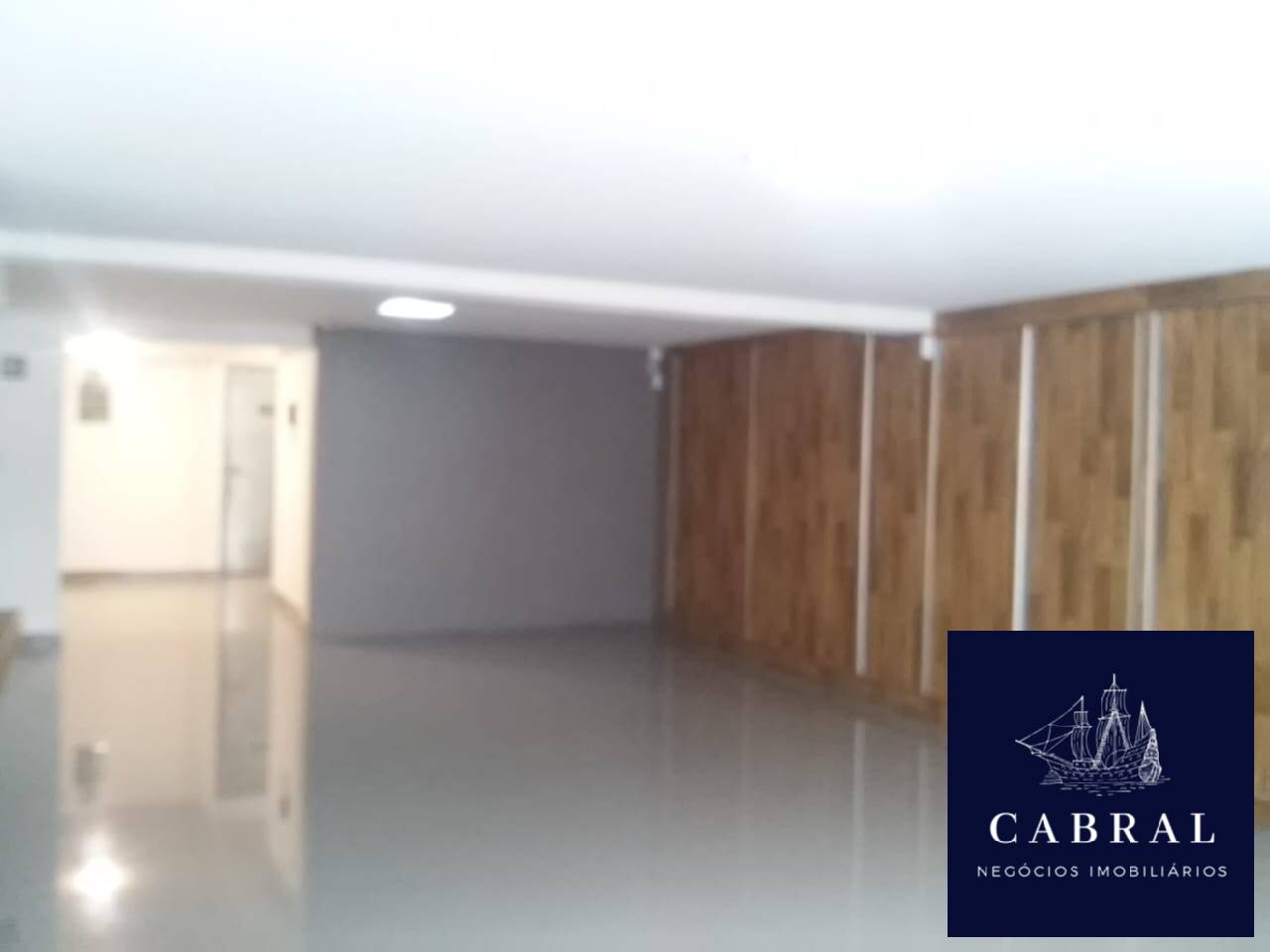 Apartamento à venda com 3 quartos, 100m² - Foto 2