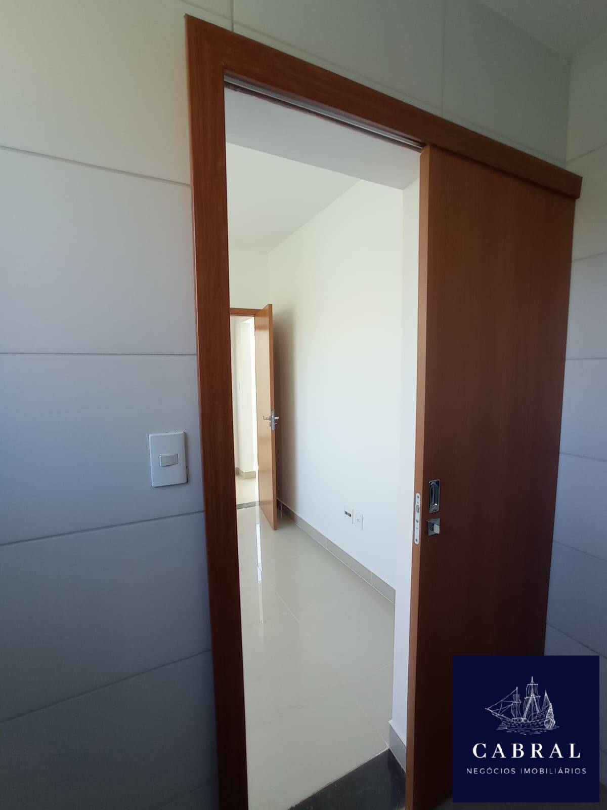 Apartamento à venda com 2 quartos, 65m² - Foto 17