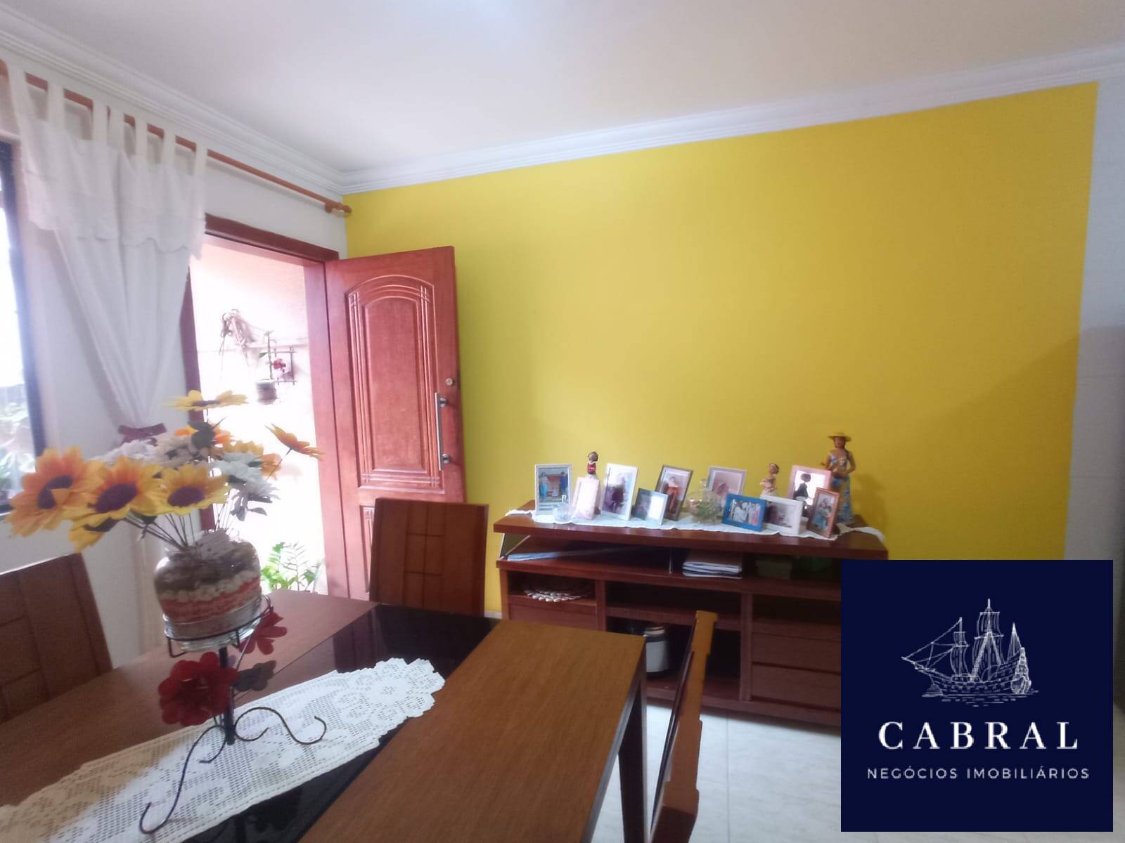 Casa à venda com 2 quartos, 75m² - Foto 12