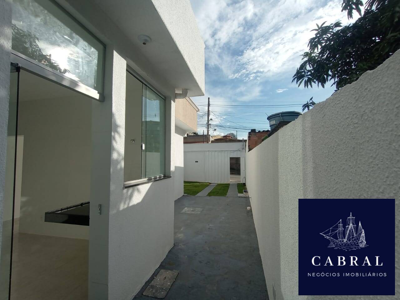 Casa à venda com 3 quartos, 180m² - Foto 8