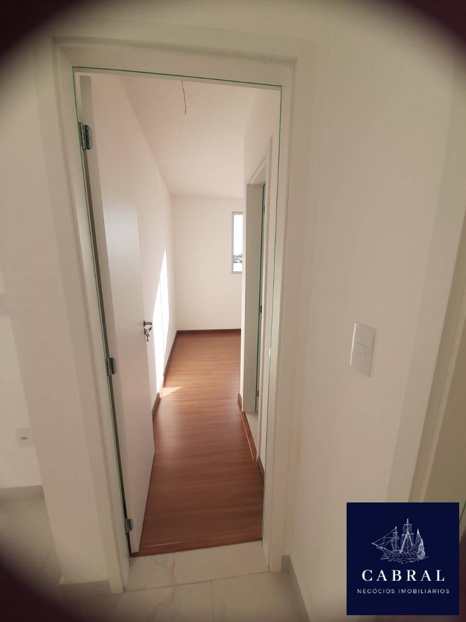 Apartamento à venda com 2 quartos, 81m² - Foto 3