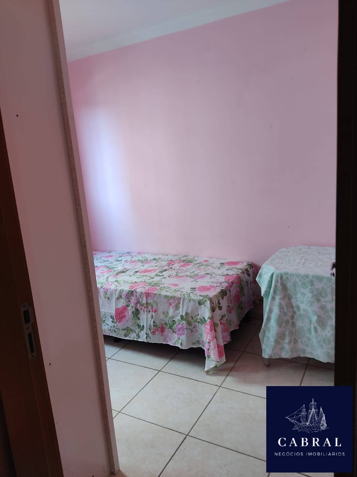 Apartamento à venda com 2 quartos, 10m² - Foto 4