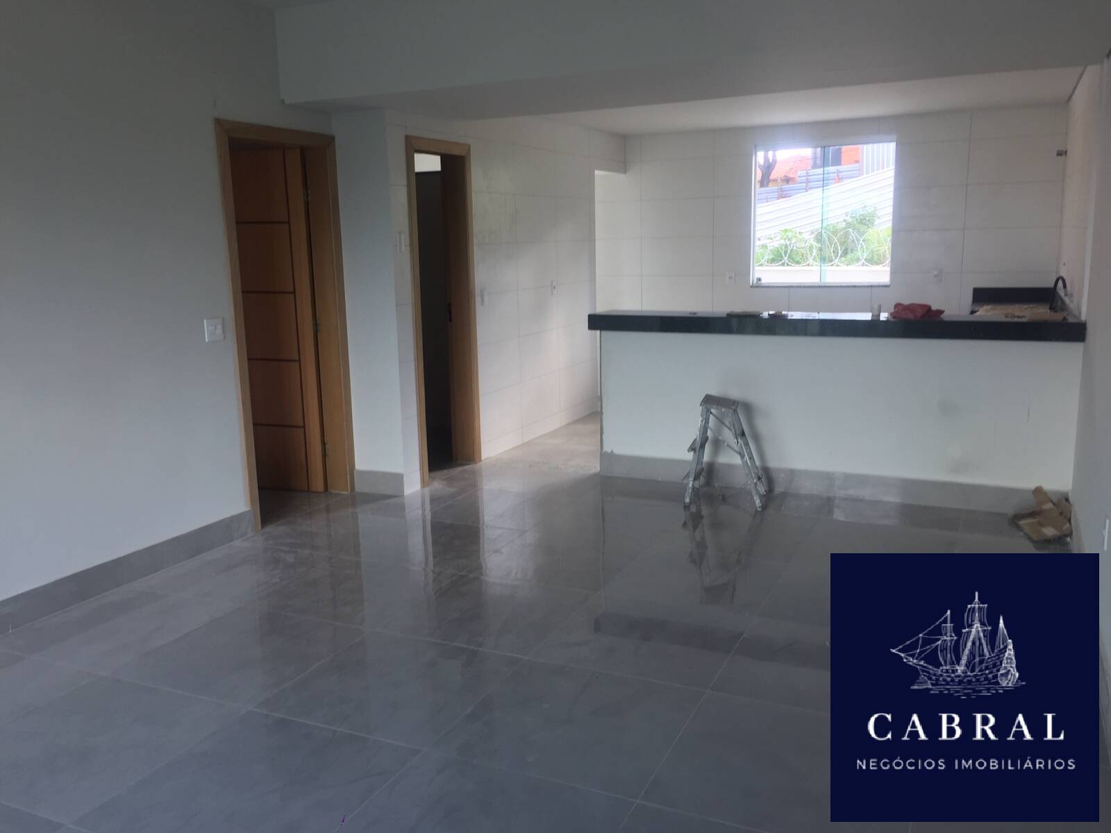 Casa à venda com 3 quartos, 158m² - Foto 4