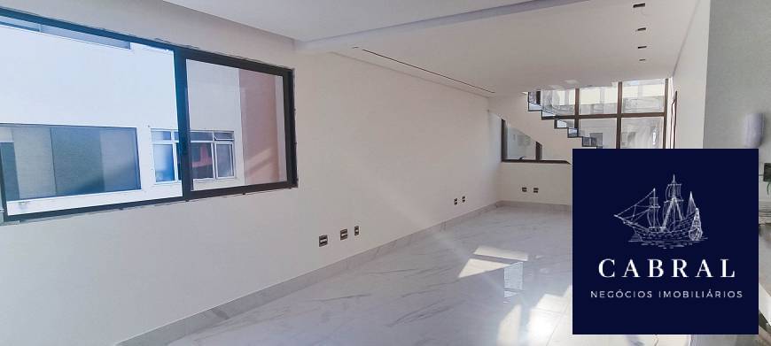 Cobertura à venda com 4 quartos, 240m² - Foto 2