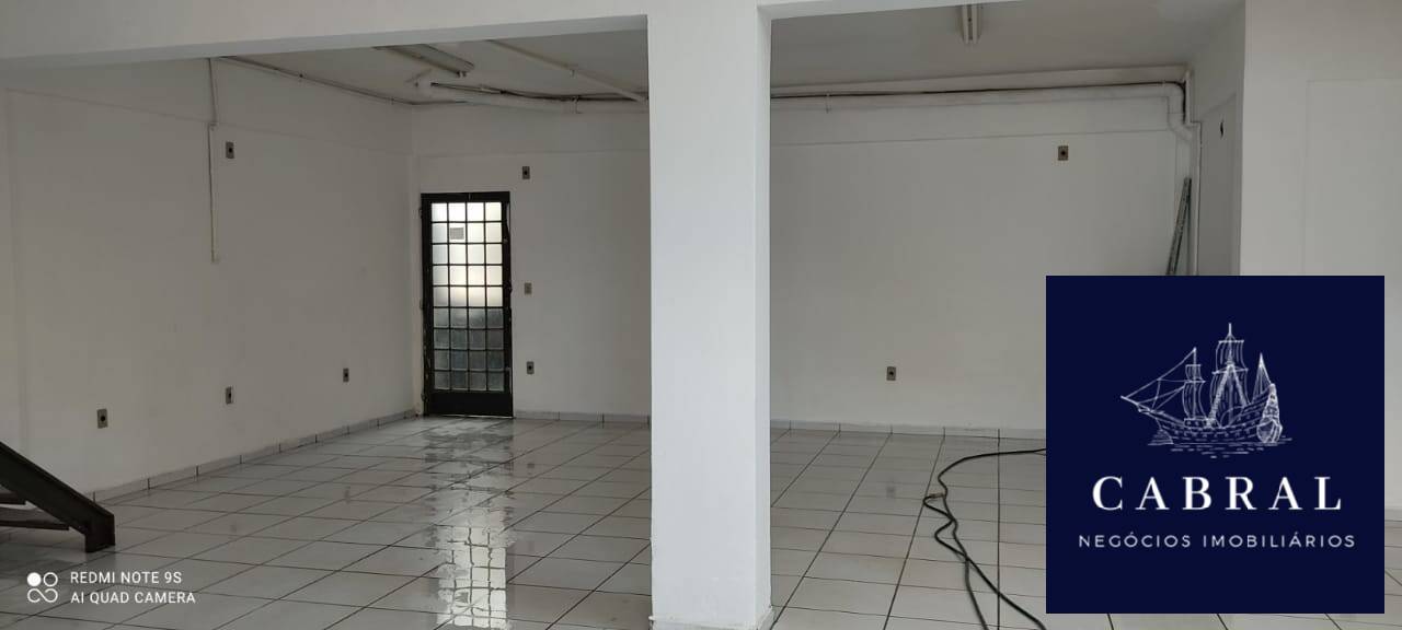 Apartamento à venda com 3 quartos, 240m² - Foto 9