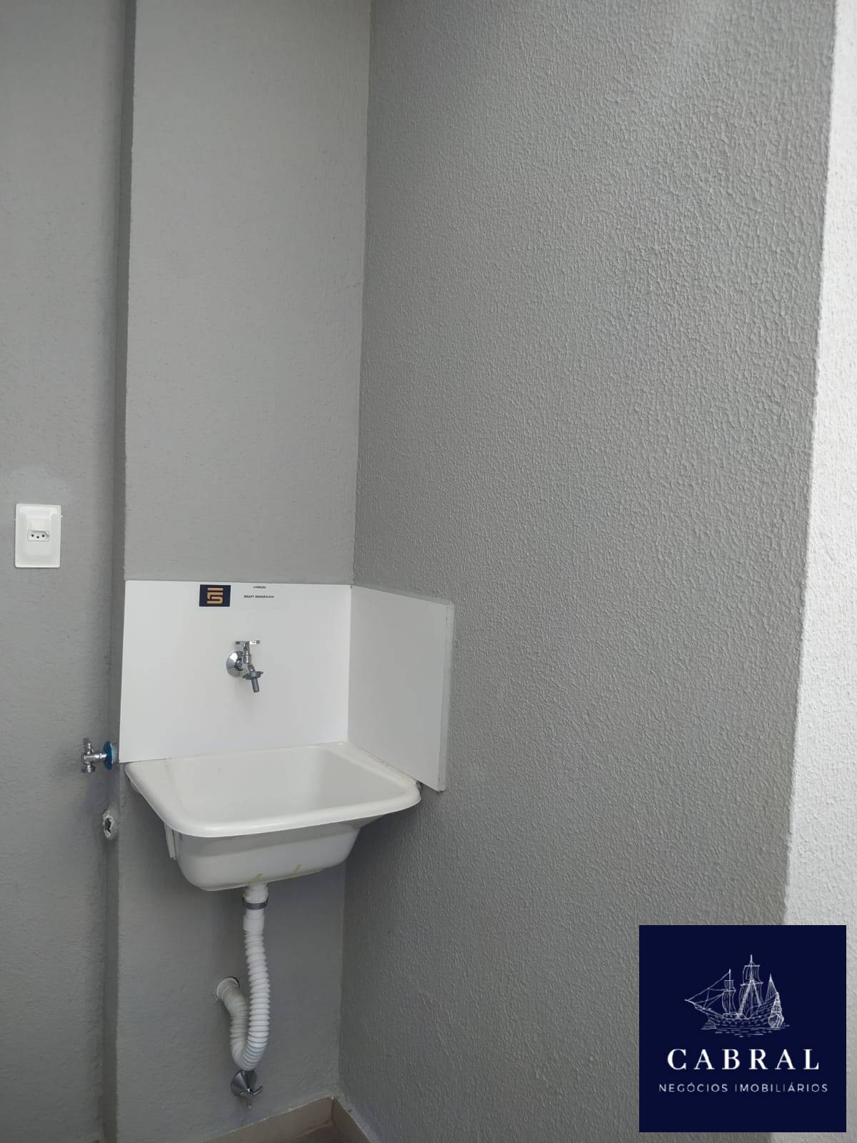 Apartamento à venda com 2 quartos, 30m² - Foto 11