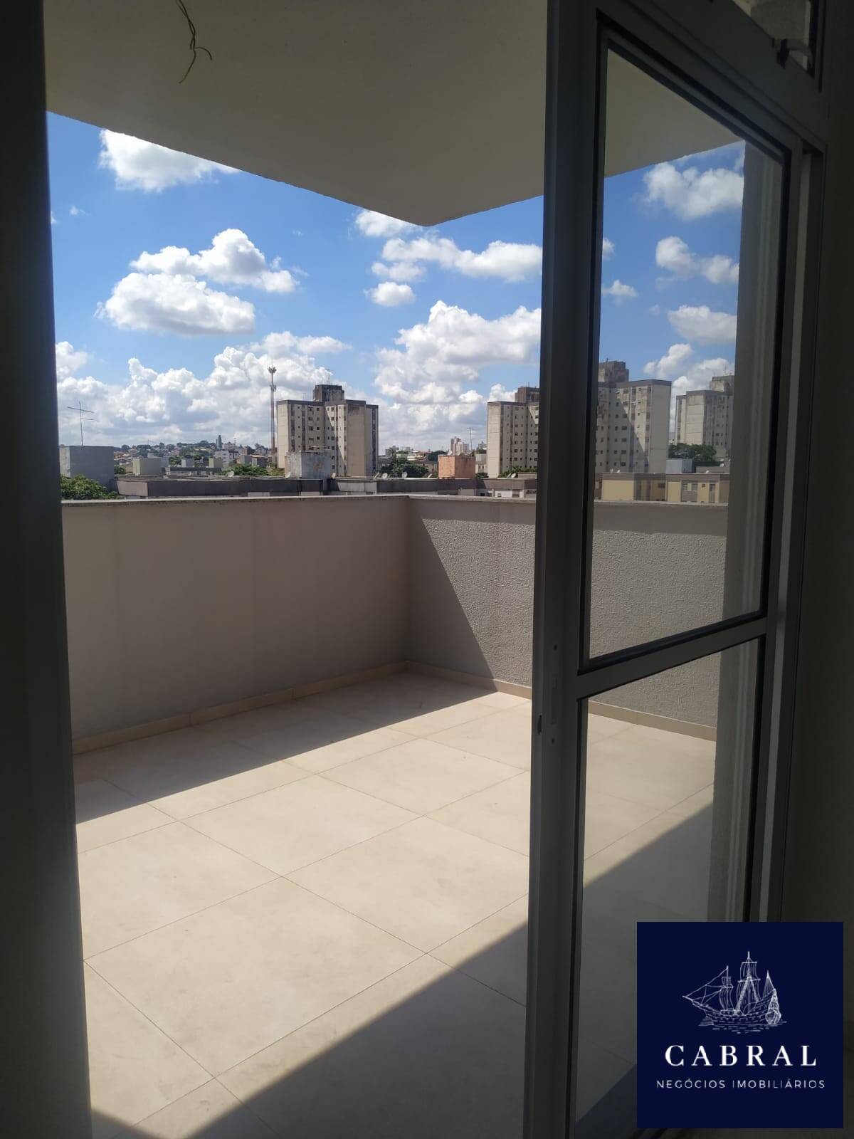 Apartamento à venda com 2 quartos, 30m² - Foto 14