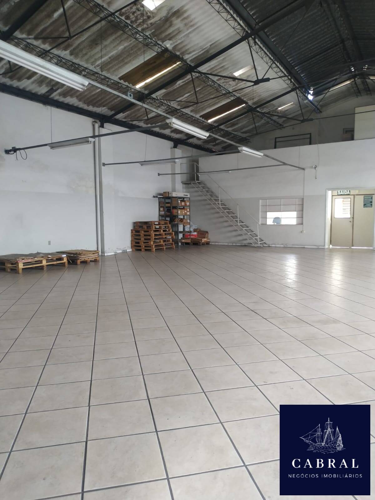 Depósito-Galpão-Armazém à venda, 440m² - Foto 13