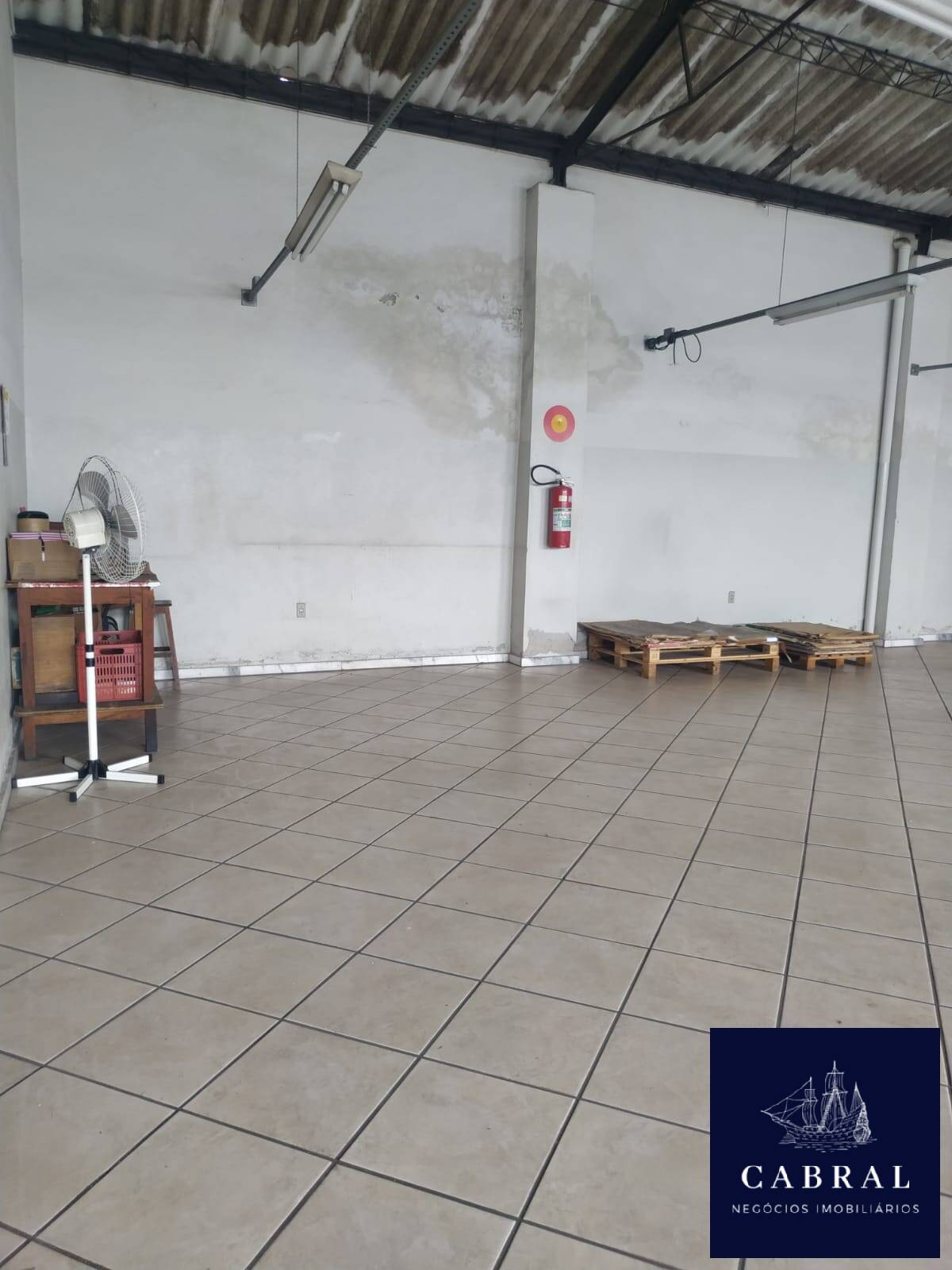 Depósito-Galpão-Armazém à venda, 440m² - Foto 12