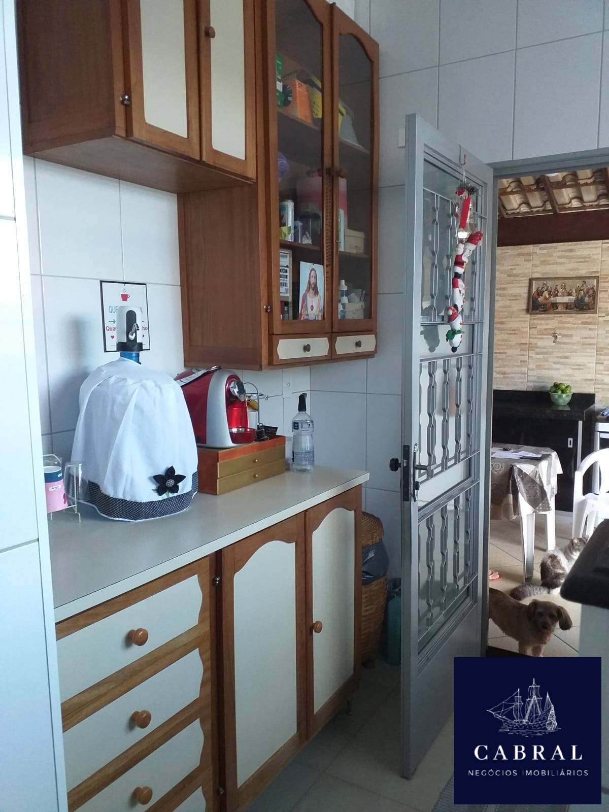 Casa à venda com 4 quartos, 200m² - Foto 16