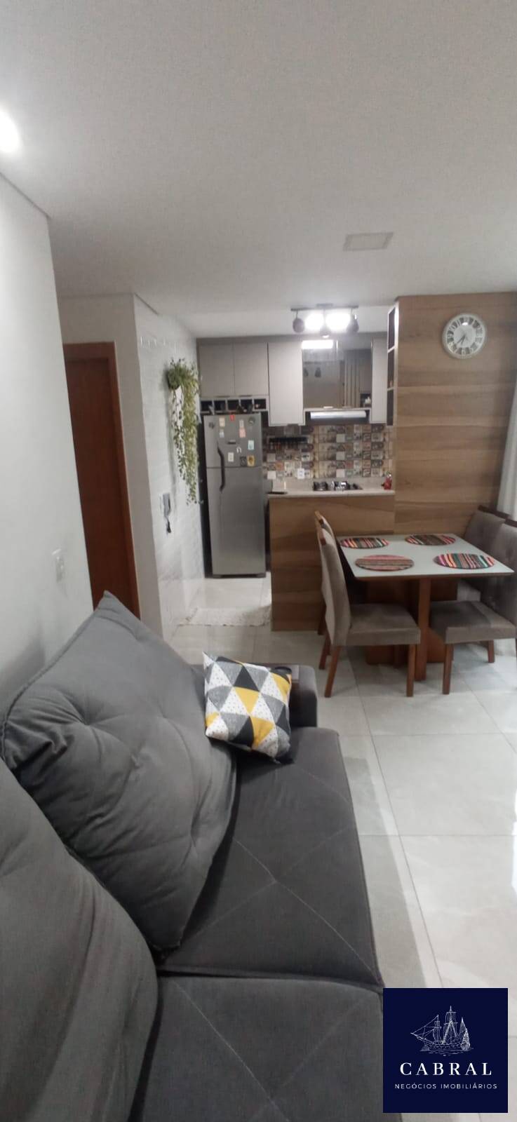 Apartamento à venda e aluguel com 2 quartos, 45m² - Foto 8