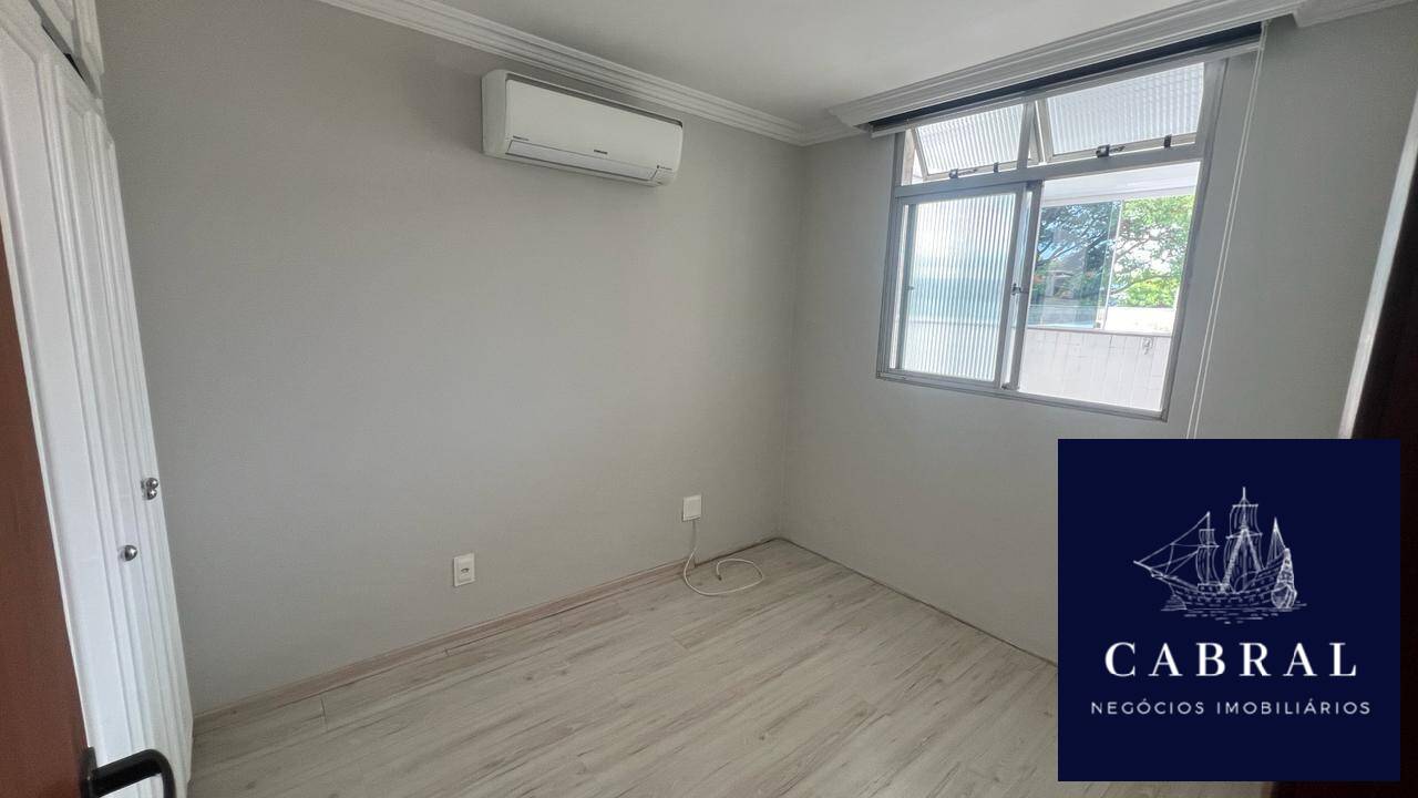 Apartamento à venda com 4 quartos, 142m² - Foto 4