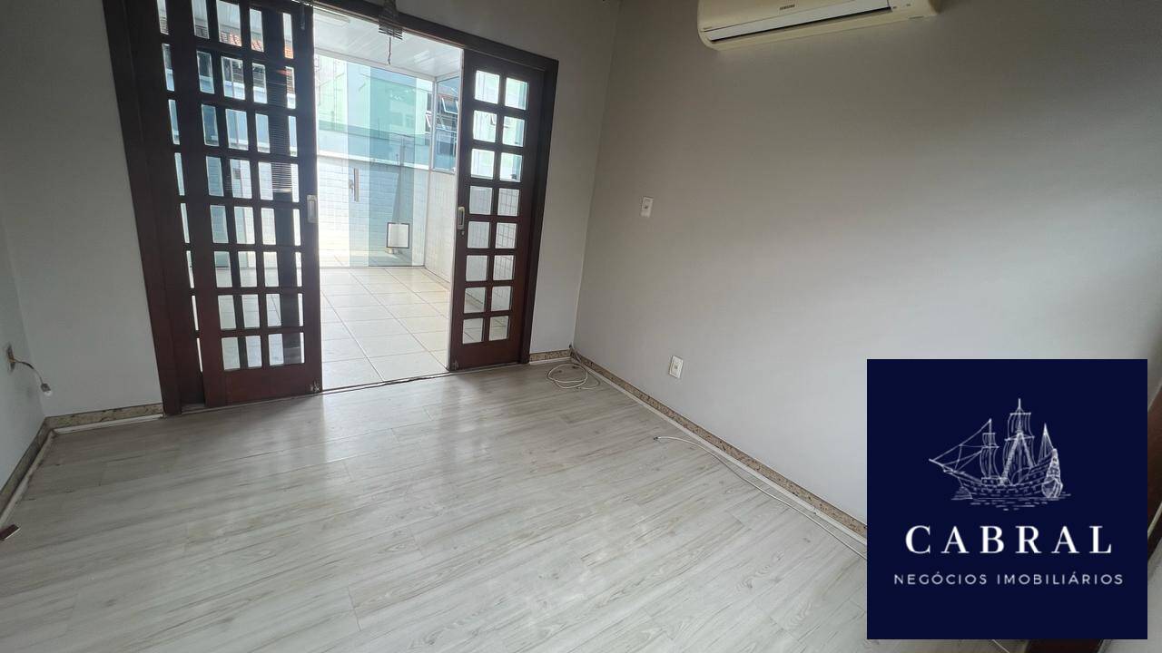 Apartamento à venda com 4 quartos, 142m² - Foto 3