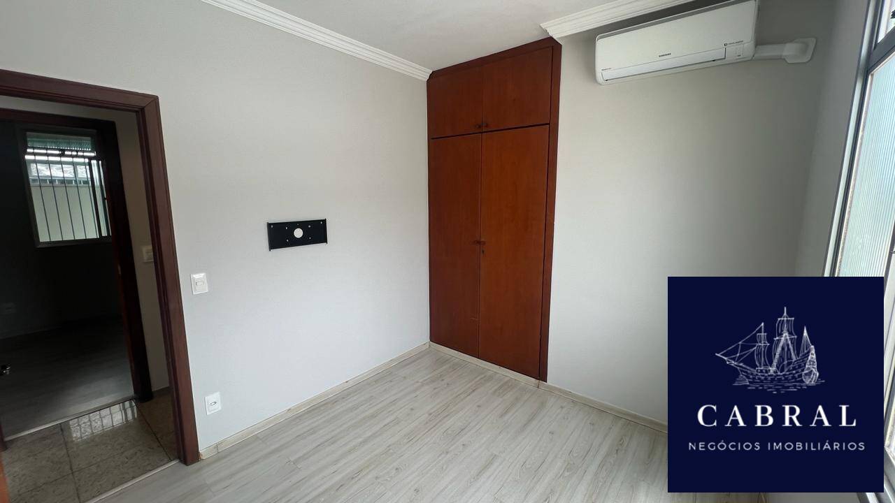 Apartamento à venda com 4 quartos, 142m² - Foto 5