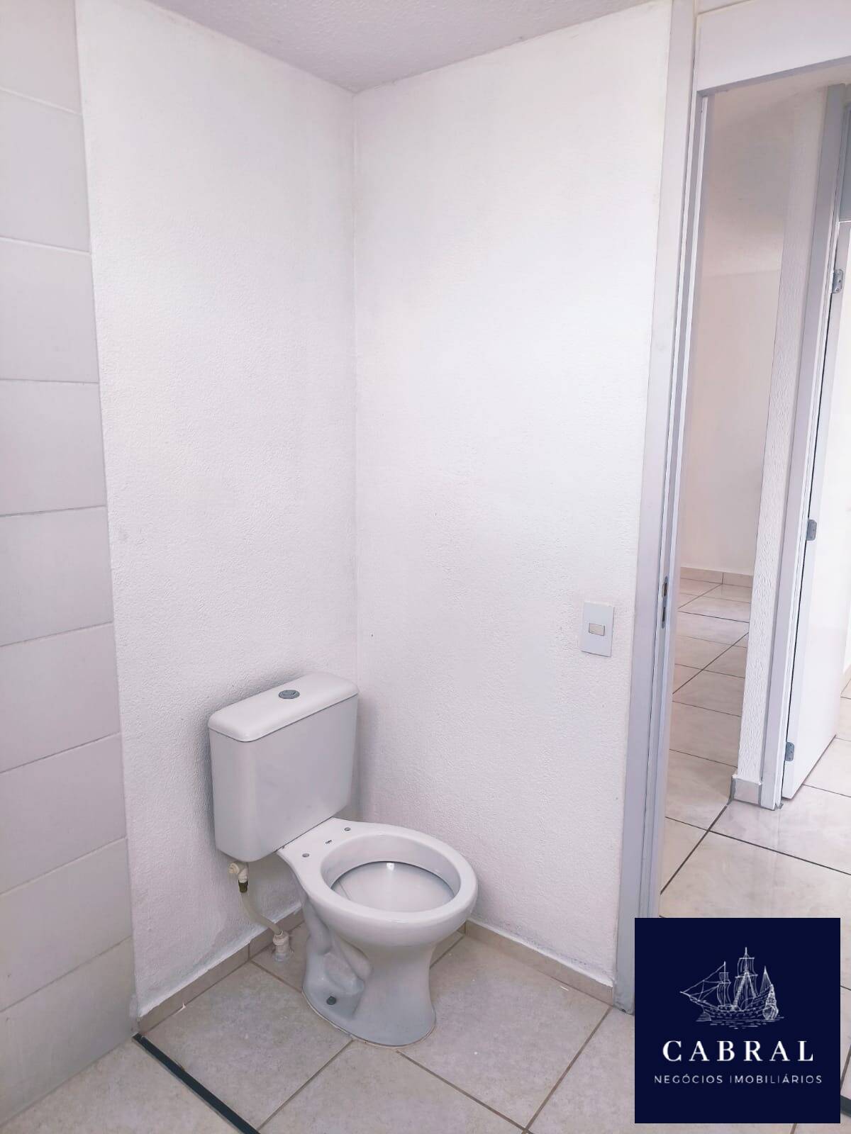 Apartamento à venda com 2 quartos, 43m² - Foto 4