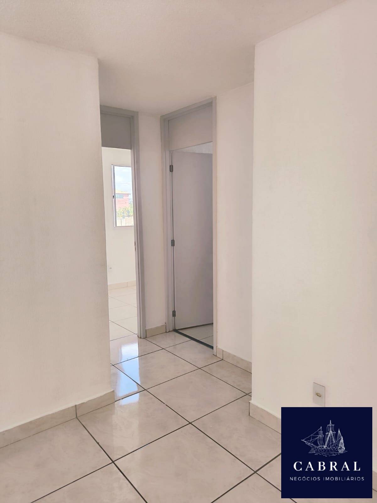 Apartamento à venda com 2 quartos, 43m² - Foto 13