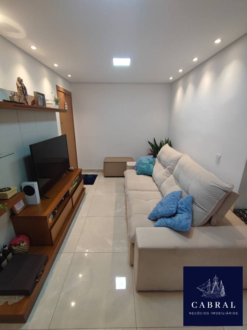 Apartamento à venda com 2 quartos, 8m² - Foto 2