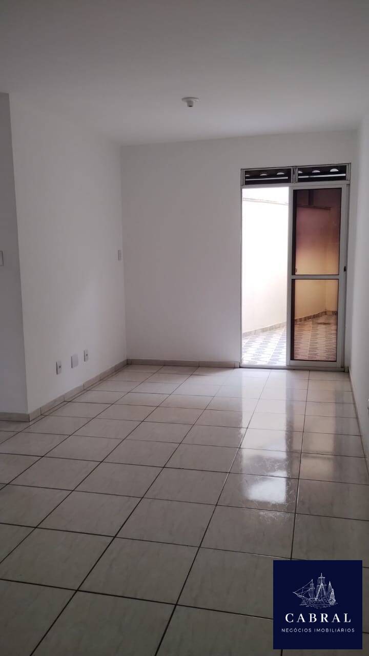 Apartamento à venda com 2 quartos, 67m² - Foto 10