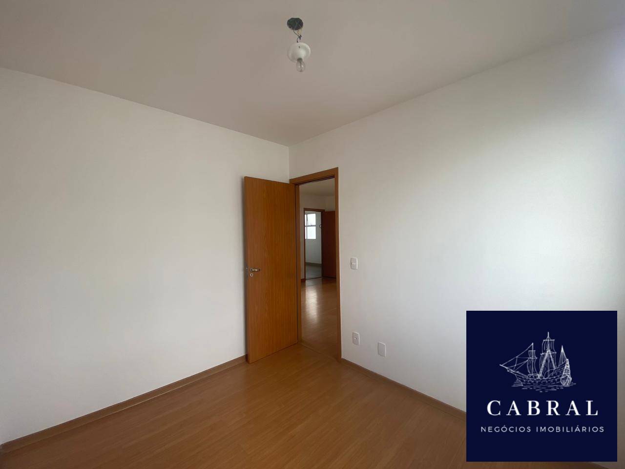 Apartamento à venda com 2 quartos, 41m² - Foto 11