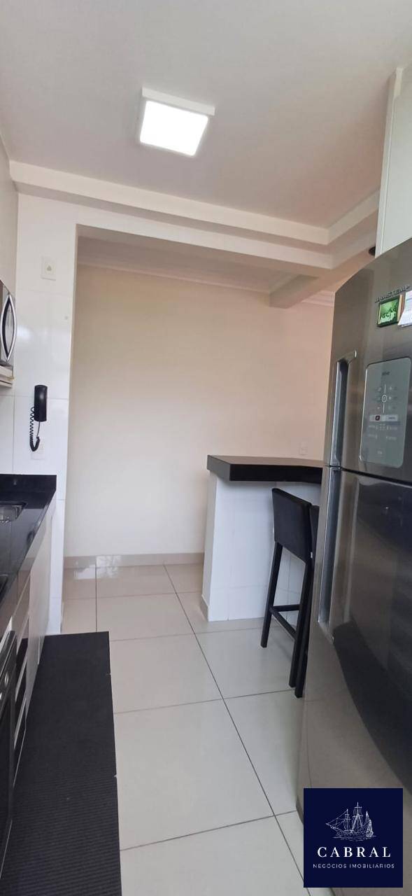 Apartamento à venda com 2 quartos, 72m² - Foto 3