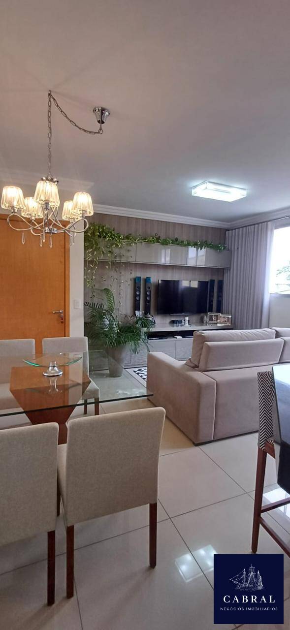 Apartamento à venda com 2 quartos, 72m² - Foto 2