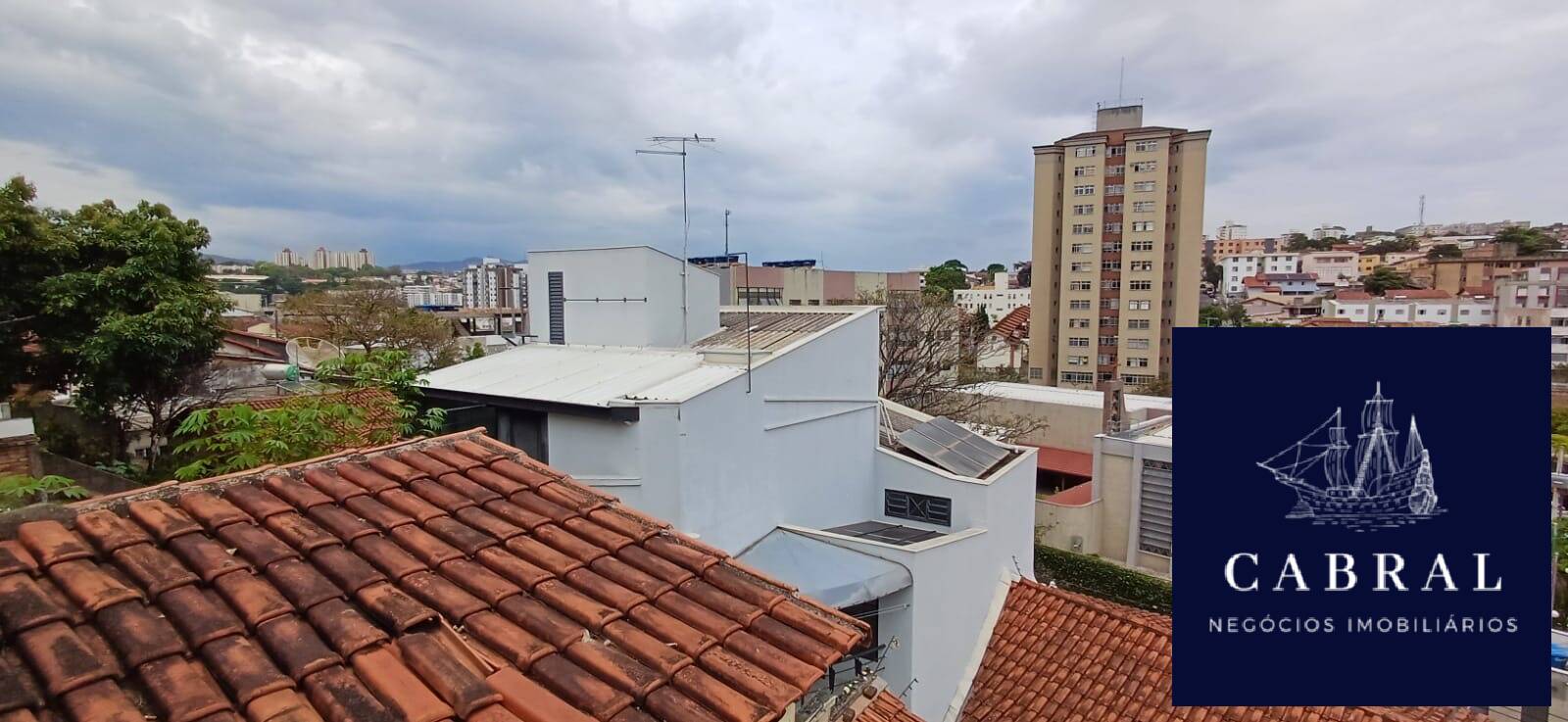 Casa à venda com 3 quartos, 120m² - Foto 8