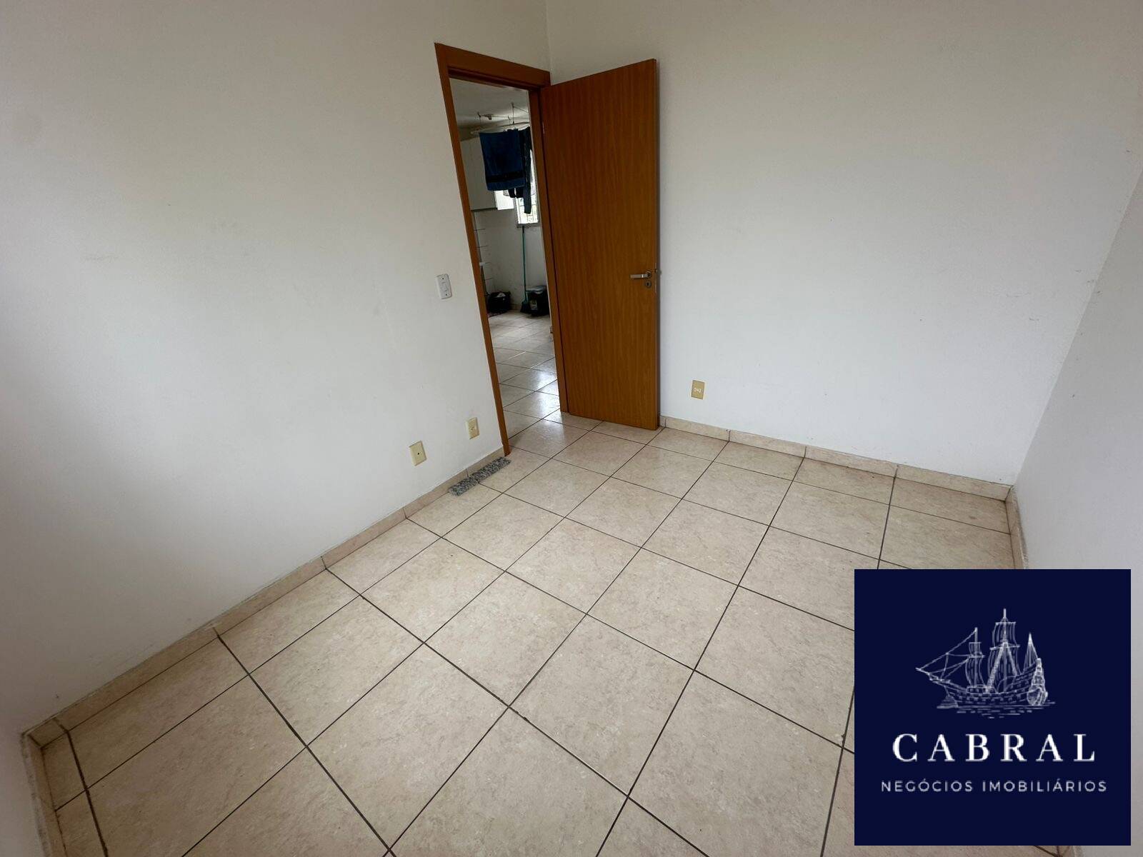 Apartamento à venda com 2 quartos, 60m² - Foto 2